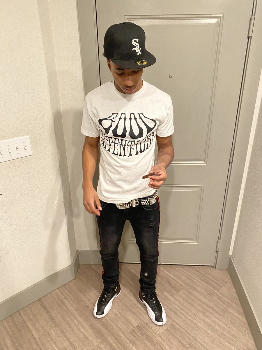 K H A M 🎒 tweet media
