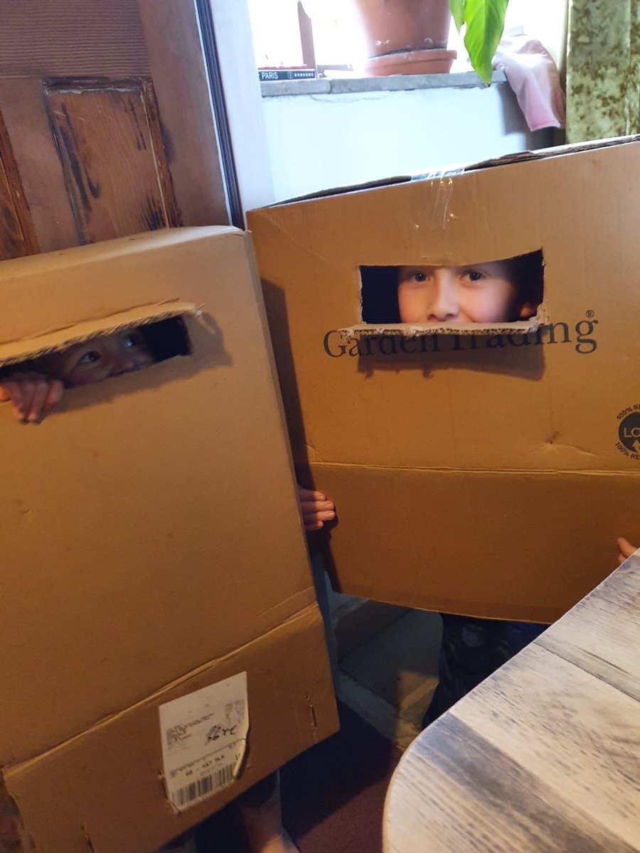 splattraining's tweet image. Another day, another load of craziness.

Left the kids next door with grandad whilst meeting in the office- then come the alive box office invaders!

So much fun…

#familybusiness #splattraining #firstaidtrainers #business