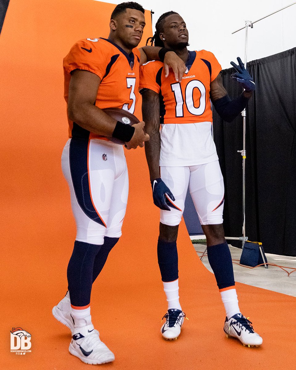 Broncos's tweet photo. This duo. 🤩

#BestFriendsDay https://t.co/Y4Lyp3dNjJ