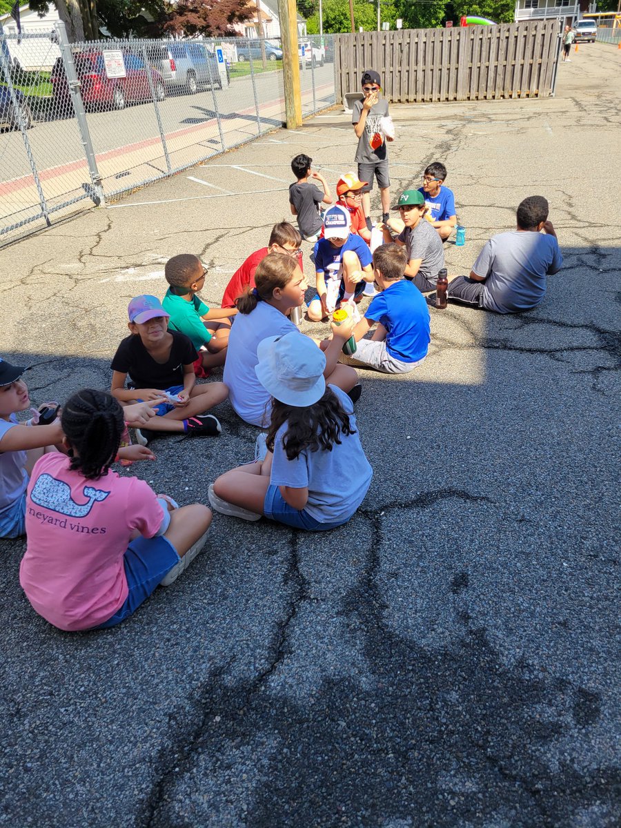 LFSchool3's tweet photo. More carnival day fun! https://t.co/e0XxTVtAIS