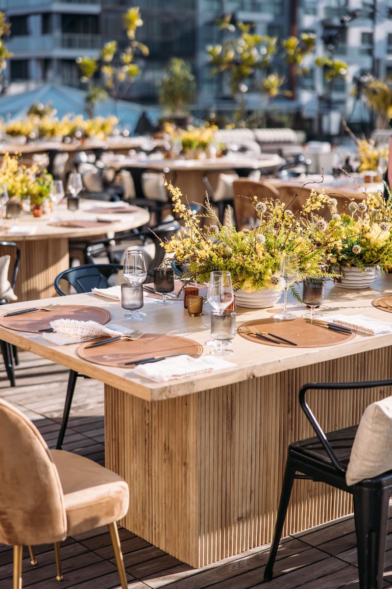 Sterling_Social's tweet photo. Summer vibes for the @Variety Entertainment Marketing Summit 💛 https://t.co/CElAcz0DTb