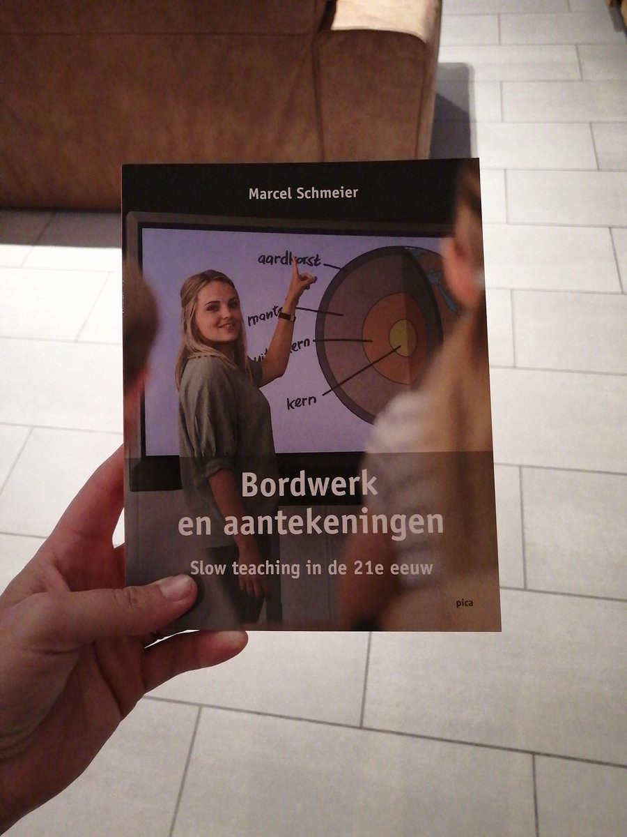 mariska_celis's tweet photo. Naar aanleiding van de komst van nieuwe @Prowise_NL borden toch ook goeie lectuur van @Onderwijsgek doorgeven aan het team. Weer boeiend geschreven en sluit uiteraard naadloos aan bij onze   #EDI lessen. https://t.co/aXTgIwyXy8