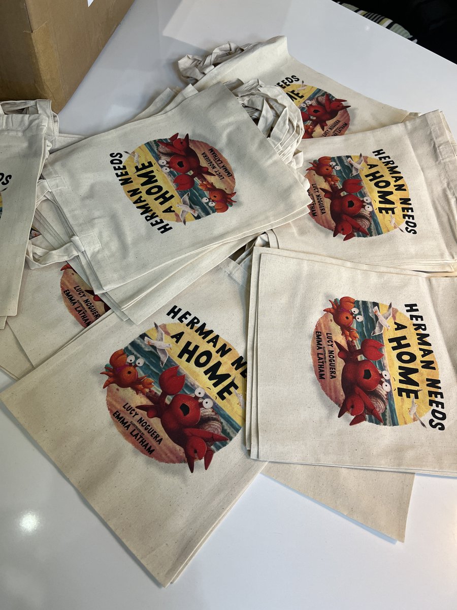 COMPETITION!

To celebrate the launch of Herman Needs A Home by <a href="/monsterscantalk/">Lucy Noguera</a> , I've got two copies + a tote bag with each to win!

To win a bag and book, RT and tag a friend!

Good luck!
