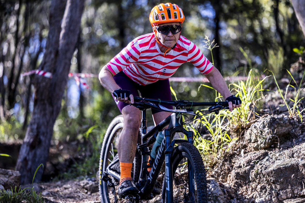 Elizabeth201kbr's tweet photo. Reading some #student papers early this morning so I can go out mountain biking #MTB later this morning. 🤪#crazynotcrazy https://t.co/QZI5ijQXcQ