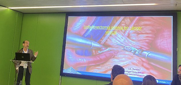 Que ganas teníamos de vernos ! Un lujo, siempre aprendiendo ! He disfrutado mucho el taller de adiestramiento en Cistectomia Radical mínimamente invasiva. Gracias por invitarme!