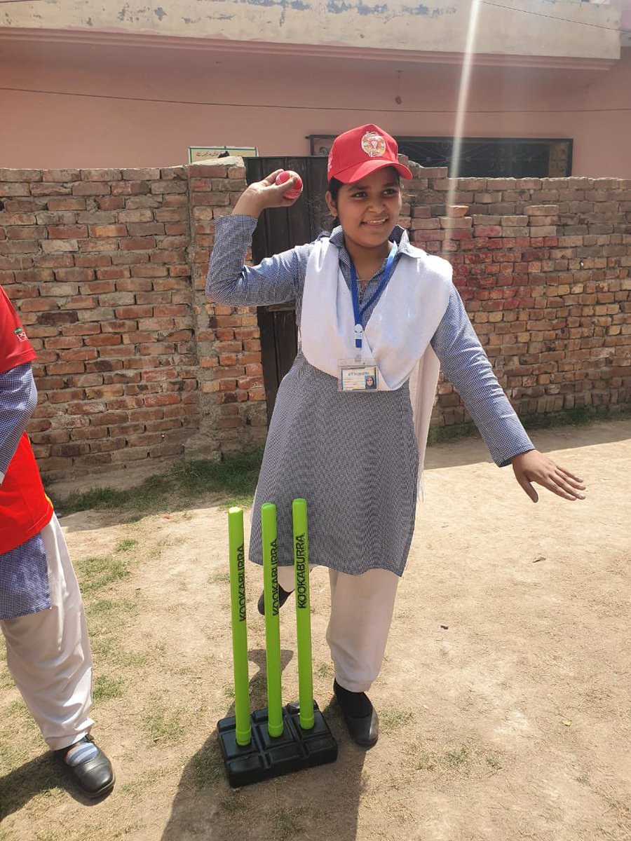 BatForAChance's tweet photo. Fantastic to see @BatForAChance Ambassador @lydiagreenway on @SkyCricket today for the roses clash! 

She recently helped support our fantastic project in Pakistan with @FemgamesG through her @TheFemaleCktSt1

Their where some big smiles on the girls faces thanks to her help !!! https://t.co/A0NXwIBfbu