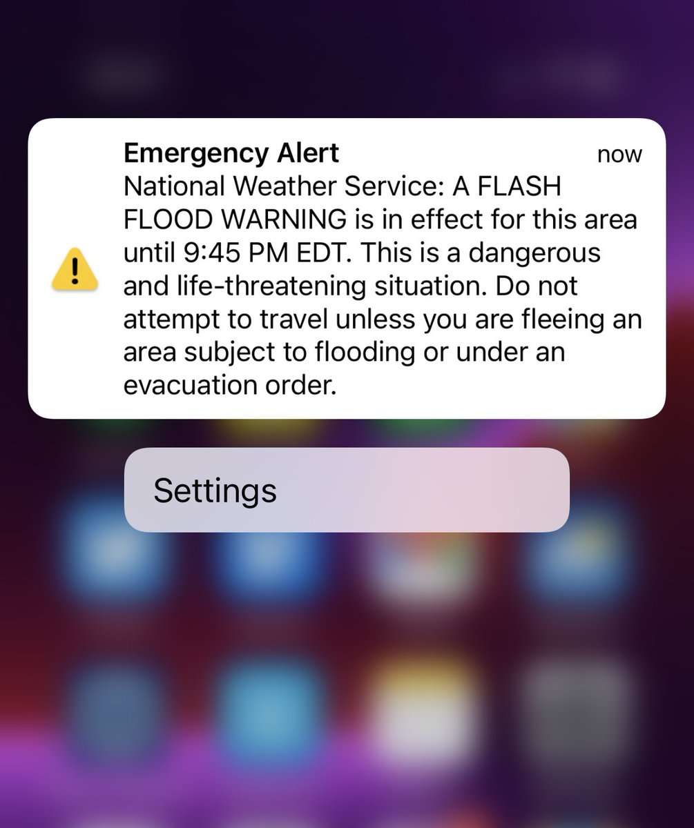 NadiaMiller82's tweet photo. Just got this alert on my phone…no biggy😬 #Baltimore welcoming me with open arms and high waters🌊
#sessiontour https://t.co/br6Yb070Yk