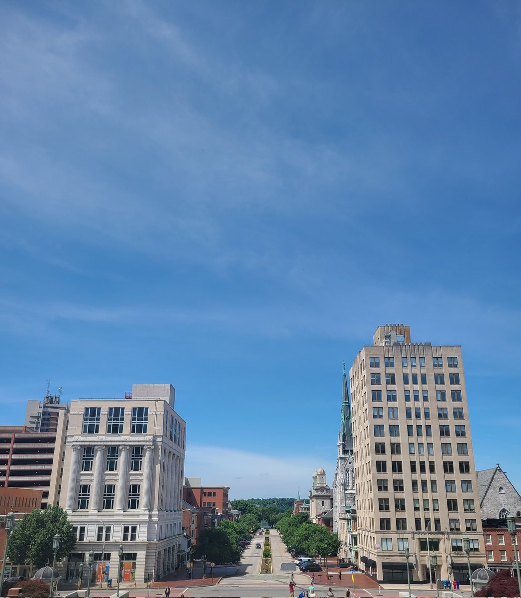 ElleHaleRE's tweet photo. Beautiful view of the water in Downtown Harrisburg from the steps of the Capitol. #PARDayOnTheHill #DayOnTheHill #PARealtor #PARealEstate #DealWithElle https://t.co/hCJcbqVtjC