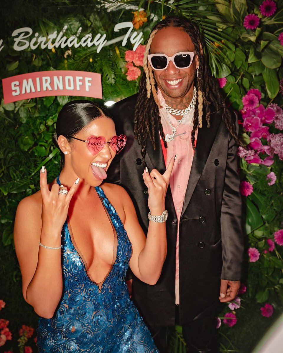 tydollasignbrrr's tweet photo. Hoje é aniversário da namorada do Ty, Zalia! HAPPY BIRTHDAY, ZALI! ❤🎉 https://t.co/lGlpaUQUoJ