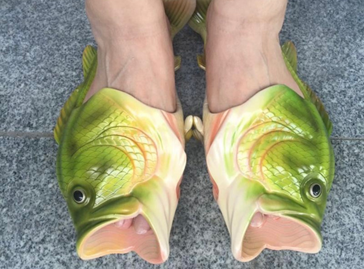 шлепки в виде рыбы. тапочки рыбки резиновые. тапки рыбы. тапки рыбы резиновые. шлепки в виде рыбок.
