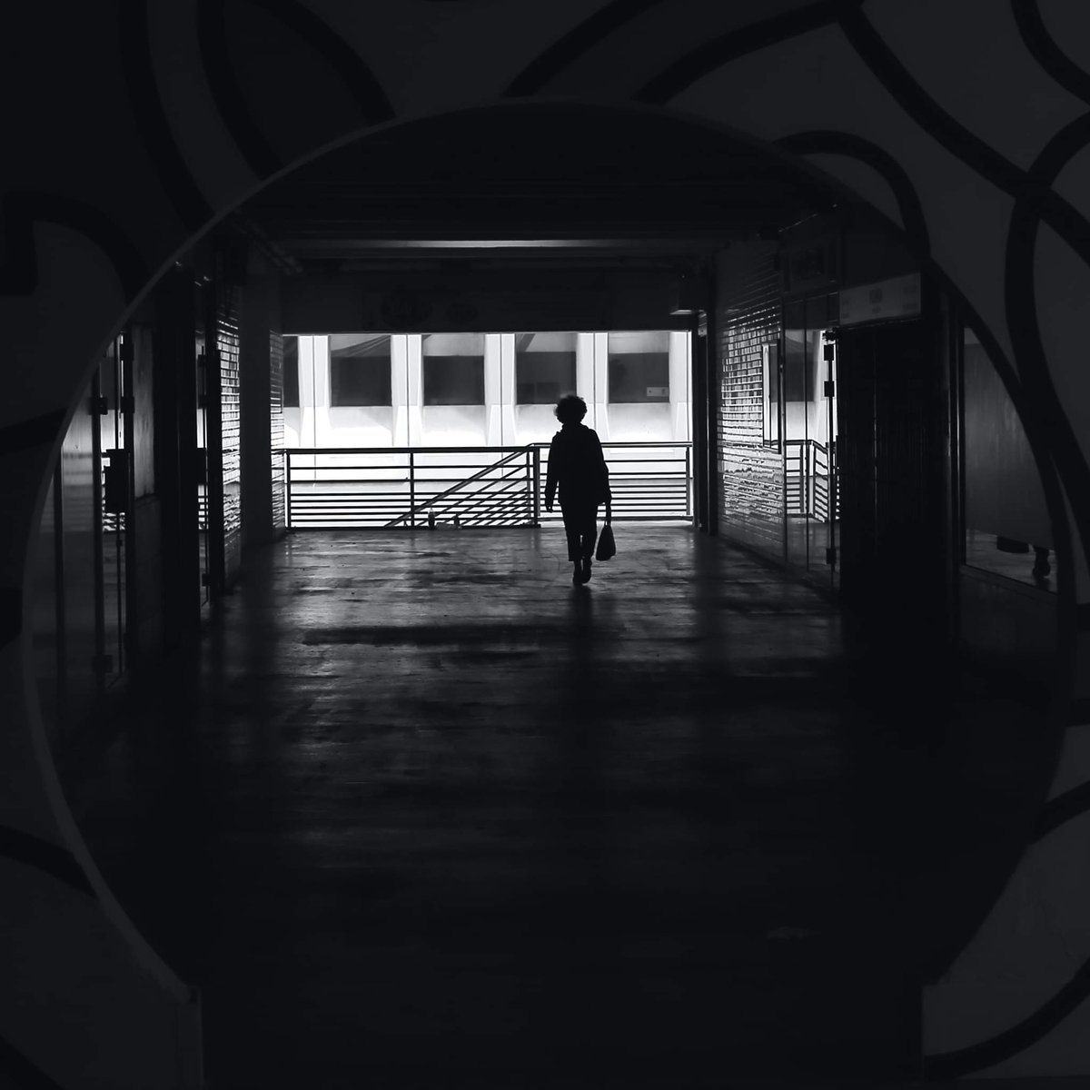 colinesss's tweet image. The end
#streetphotography
#street #blackandwhite #Paris #pascalcolin #canon #50mm