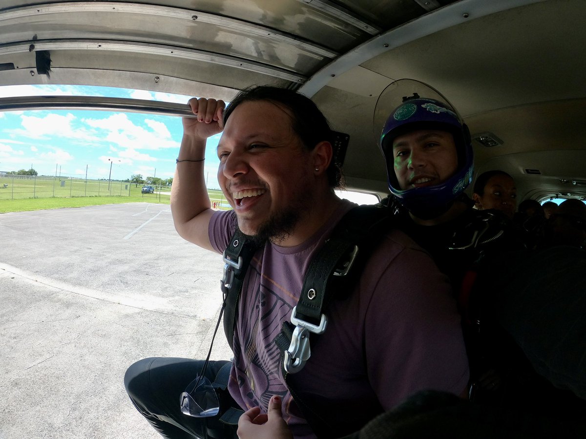 jodee_rodriguez's tweet photo. Unfortunately the parachute opened… Time for round 2 https://t.co/GaPEOhiX2J