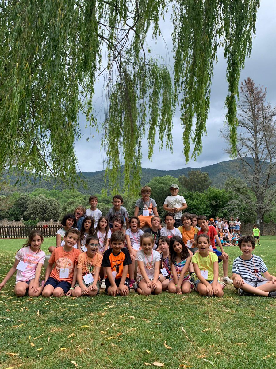 EscolaThauSC's tweet photo. 2npri: 1r dia de colònies a Mas Coromina! https://t.co/Od6Lk6ccsf