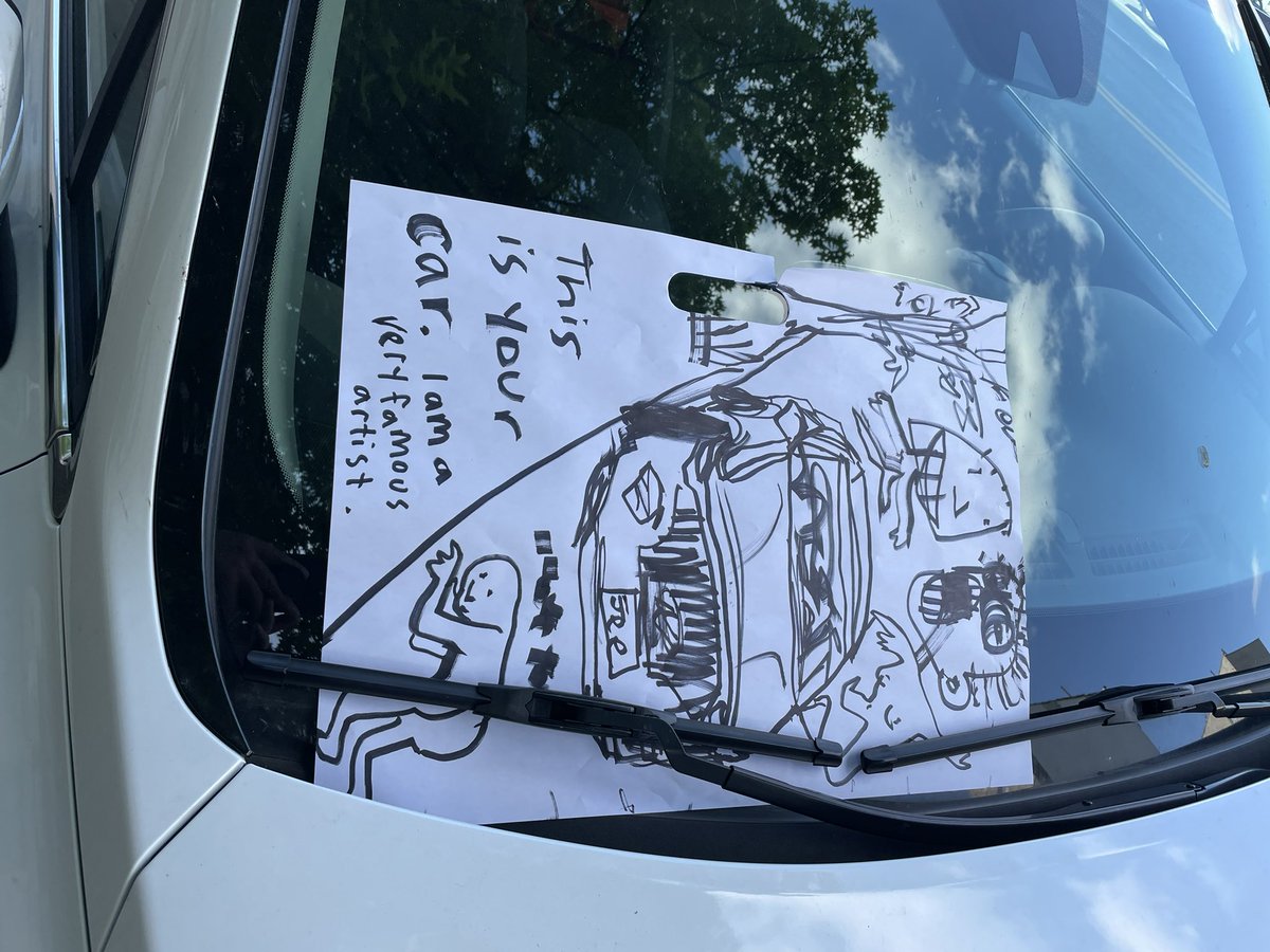 jimhunterb1's tweet image. More street art. Nice gift.  #drawing #magicMarker