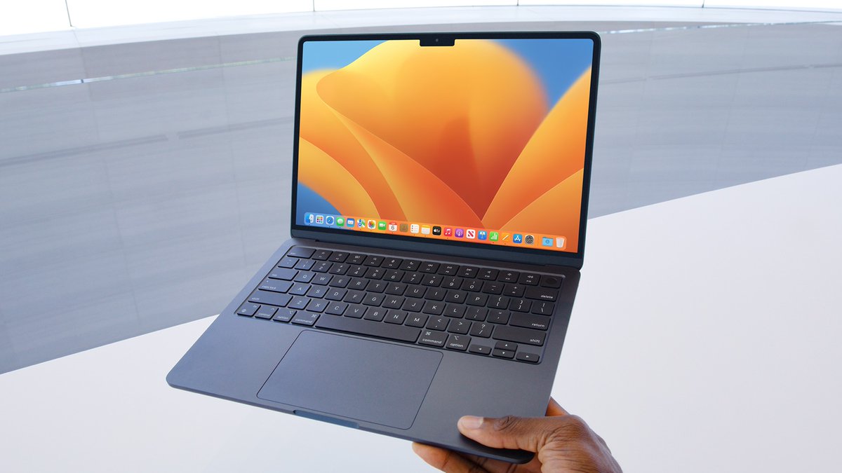 NEW VIDEO - M2 MacBook Air Impressions: Midnight Madness!

youtu.be/MjGMeMrH73I