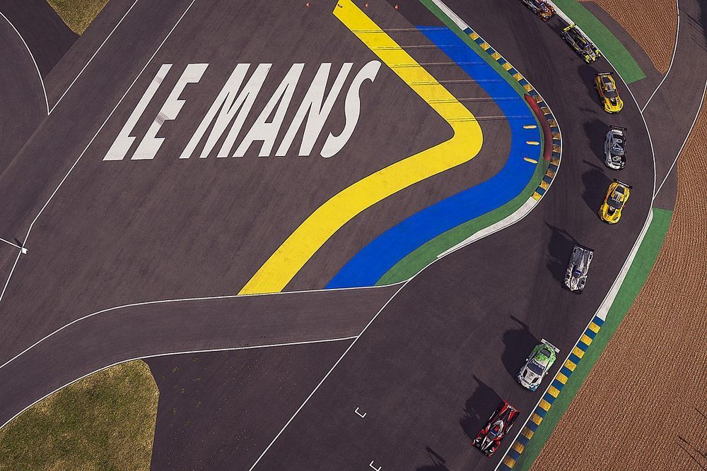 andrenegrao17's tweet photo. As categorias da Le Mans são divididas em 4:

- Hypercars
- LMP1;
- LMP2;
- GT Endurance - pilotos profissionais;
- GT Endurance - pilotos amadores e profissionais

Nesse final de semana teremos a 90ª
edição das 24 Horas de Le Mans.
Acompanhe!

#HEC #24horasdeLemans #90edicao https://t.co/RbKSYh4fyU