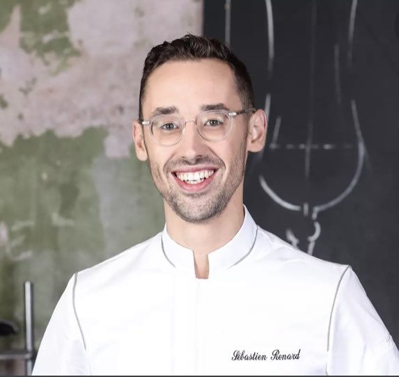 v_antablack's tweet photo. Je suis la seule à trouver coquinou que Sébastien RENARD propose du LAPIN ?
#TopChef #topChef2022 https://t.co/yyUE5quKbb