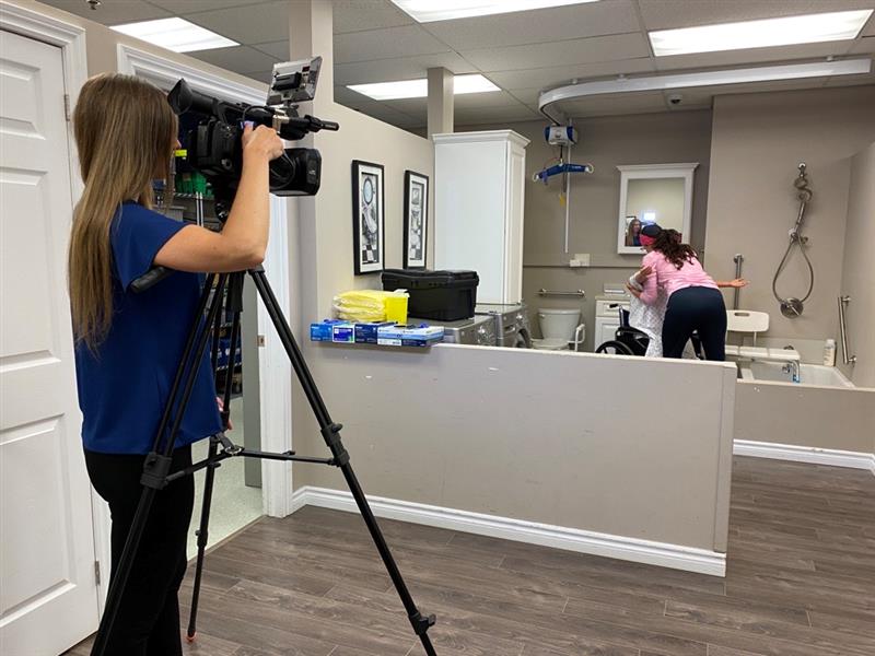 collegeboreal's tweet image. Merci-thanks @MollyFrommerCTV pour l'entrevue avec notre doyenne de l'École des #Sciences #Santé de notre programme accéléré #PSSP #PSW. Faites vite! Inscrivez-vous pour le 15 août et travaillez dans le domaine de la santé dès l'automne! #ProgrammeGratuit #MonChoixBoréal