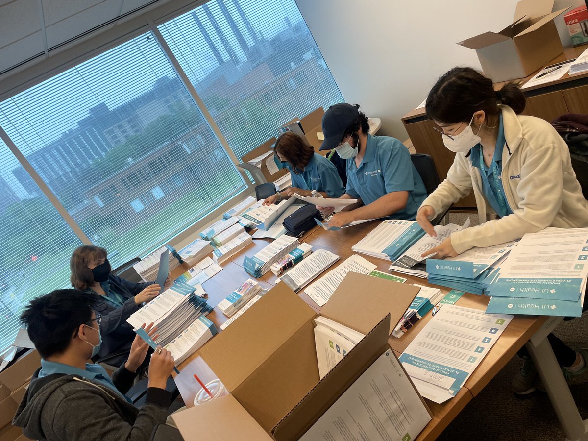 Rain or shine, volunteers assembling hundreds of folders for Emergency Room and Surgical Services patients🌞☔️ <a href="/UIHealth/">UI Health</a> <a href="/UICancerCenter/">University of Illinois Cancer Center</a> <a href="/UICBrownCoat/">UIC EM Residency</a> <a href="/UICDom/">University of Illinois Department of Medicine</a> @uicdpa <a href="/thisisUIC/">University of Illinois Chicago</a> <a href="/UICCSI/">UICCSI</a> <a href="/uicwise/">UIC WISE</a> <a href="/UICnursing/">UIC Nursing</a> <a href="/housingUIC/">UIC Campus Housing</a> <a href="/UICPharm/">UIC Retzky College of Pharmacy</a> <a href="/UICReady/">UIC Ready</a> @UICHonors <a href="/ChildrensHosUIC/">CHUI</a> <a href="/UICnews/">UIC News</a>