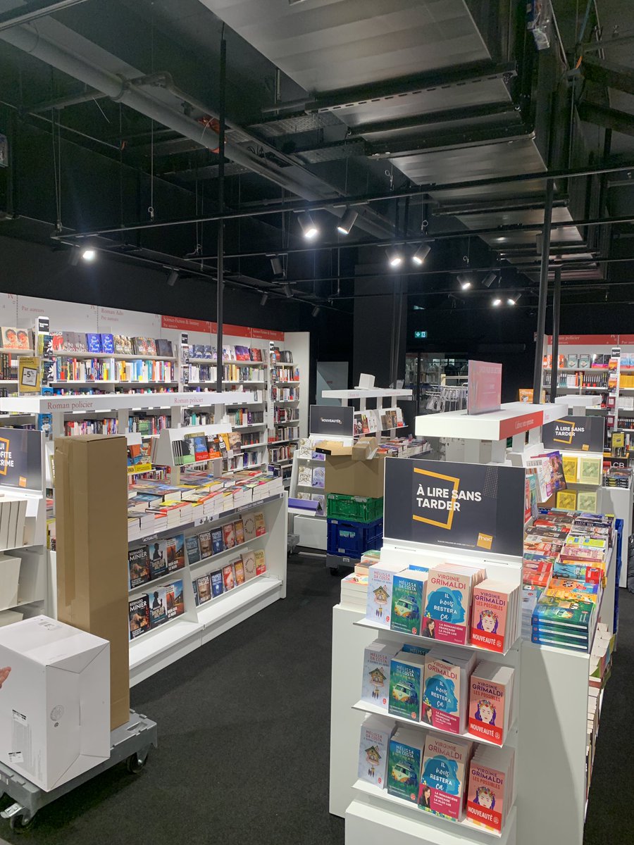 les_eleis's tweet photo. C’est avec la plus grande joie et fierté que nous accueillons la @fnac aux #Eleis #Cherbourg 👉🏽 Après une inauguration réussie nous vous attendons très nombreux demain pour l’ouverture officielle ! 🤩 https://t.co/Uo6Iu4Sso4