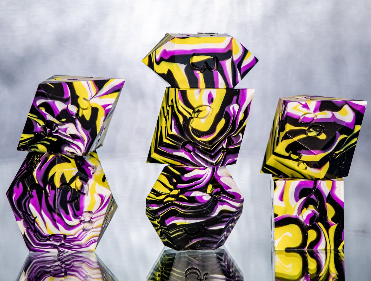 colorspraydice's tweet image. Non-Binary Pride dice! These are part of my pride series that will be available exclusively during the June dice drop! The exact date is still TBD. These dice are still raw. #dice #dungeonsanddragons #DnD