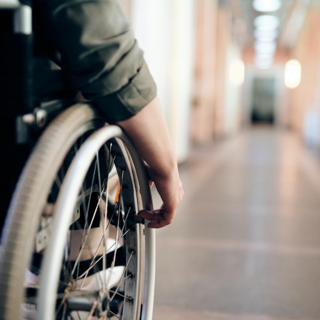 UTM_Research's tweet photo. 🚍Do transport systems contribute to the difficulties disabled students face with accessing what should be barrier-free education?

Professors @RBuliung &amp; @RaktimMitra lead a recent forum at @TMUsurp to discuss the research—and offer possible solutions: https://t.co/wwoqdgrQNO. https://t.co/3O8sJ6Z42C