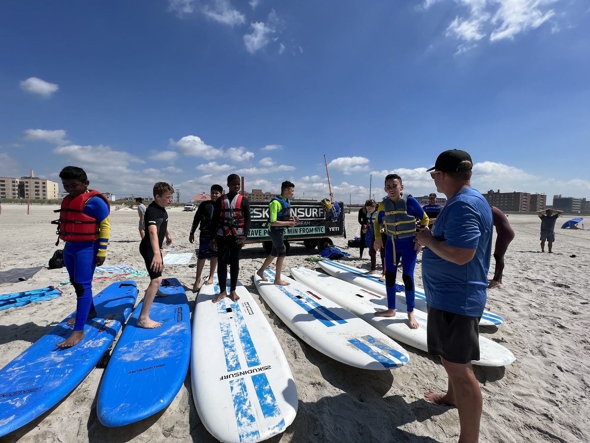 obie_lbms's tweet photo. “Ms. O, I’m going to be brave today!” ♥️ 🤗 Another amazing day of #surftherapy for @lbeachms1 students 😃 🏄🏾 🏄🏼♀️ 🤙🏼 @MrsHinkeLB @SkudinSurf #SurfForAll #NoLimits https://t.co/nKjQoArhTF
