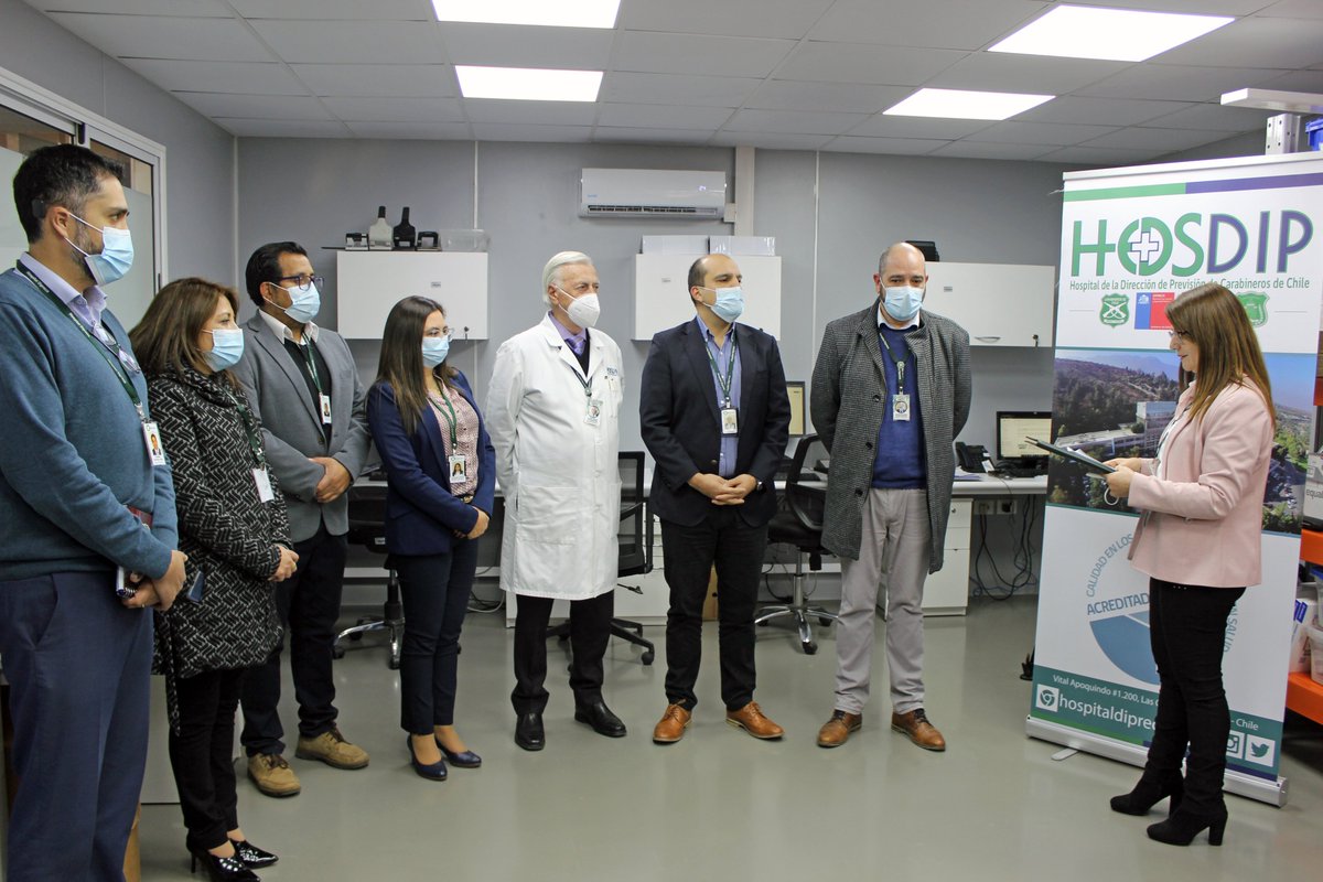 HosDip's tweet photo. Renovamos nuestra Bodega de Almacenamiento

La ceremonia fue realizada en las dependencias de la remozada bodega de Logística y contó con la presencia de toda la plana directiva del Hospital. https://t.co/j2vDSP0yQ8