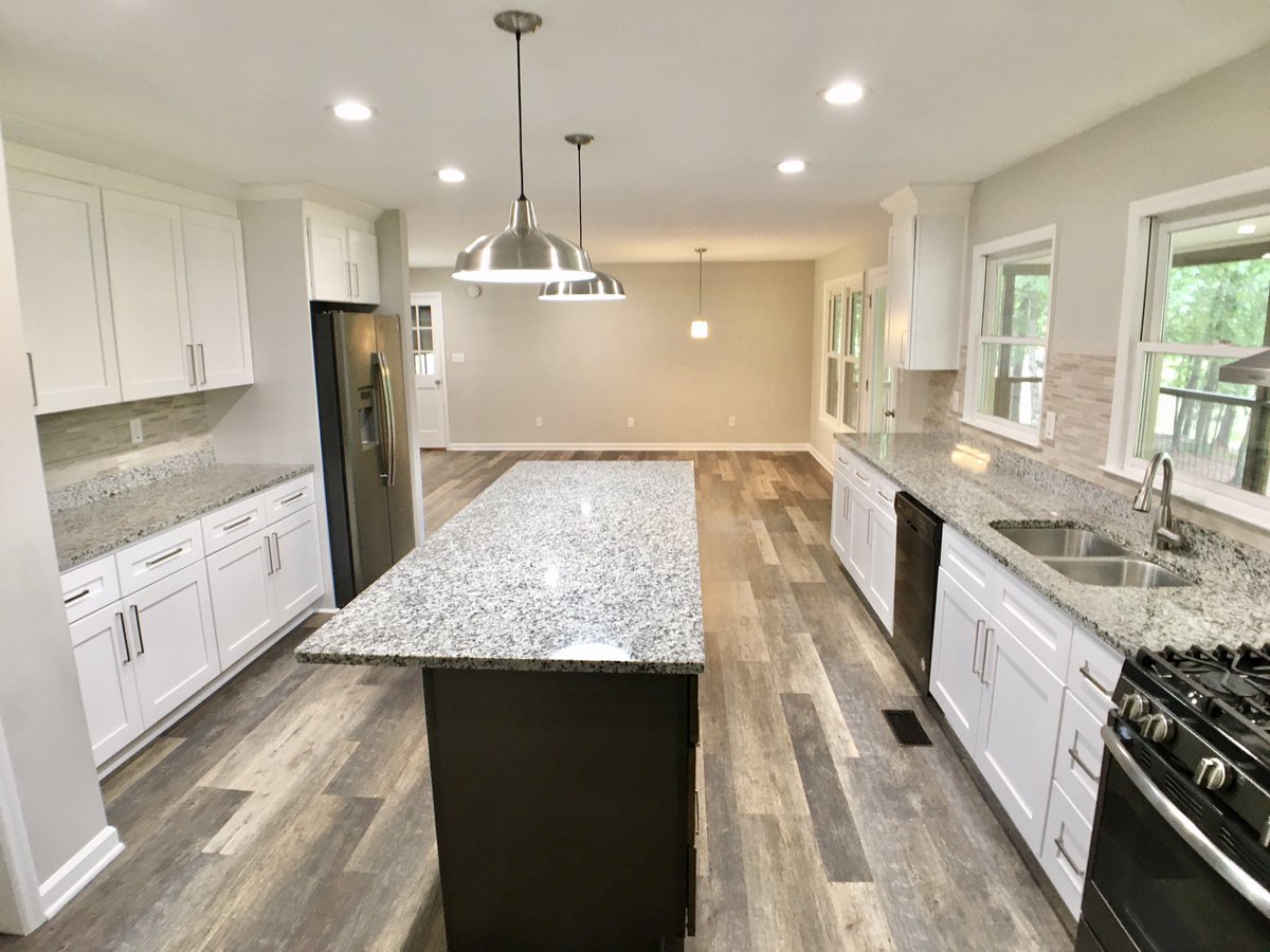 LulaRealty's tweet photo. 1700 Sir Galahad Dr is Under Contract. Thanks to all the agents who showed! https://t.co/bID5sOZcFv https://t.co/N69U45dv78