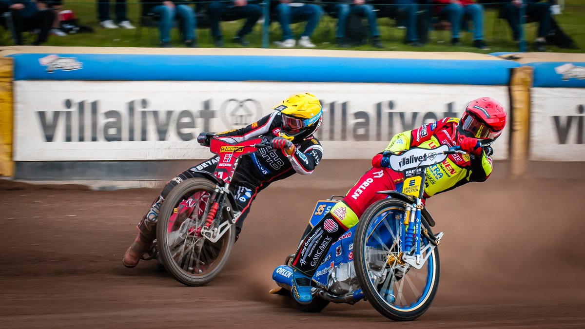 iliyanvelichko1's tweet photo. #BZ95 #ZmarzlikTeam #speedway #bauhausligan #sweden #szwecja #lejonen #gislaved #indianerna #kumla #LEJIND #predkosc #pasjadosportu https://t.co/fEgnLPSJbV