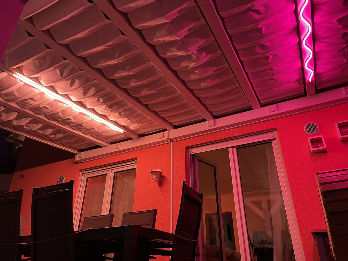 peter_zollner's tweet photo. Love my Hue Outdoor Stripes and the Hue Colour &amp; Ambience spotlights. Good lighting makes the right atmosphere for any moods. @tweethue https://t.co/GXvCTHVW9l