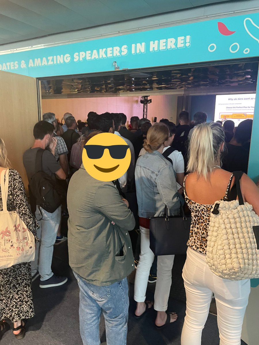 romansaurio's tweet image. Saastr Eu: the pricing talk was PACKED!