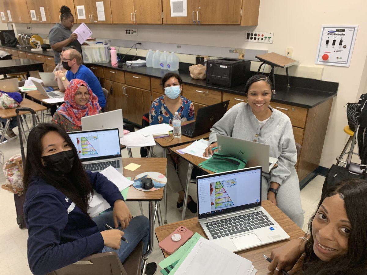 rwootenits's tweet photo. @FBISDscience teachers engaging in feedback with student work, success criteria and a variety of feedback protocols! #fbisdlearns #fbisdscience https://t.co/uguHGML6B1