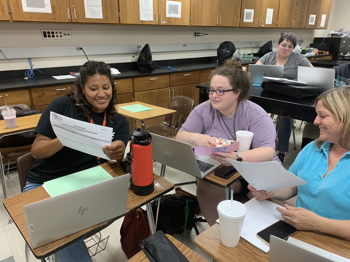 rwootenits's tweet photo. @FBISDscience teachers engaging in feedback with student work, success criteria and a variety of feedback protocols! #fbisdlearns #fbisdscience https://t.co/uguHGML6B1