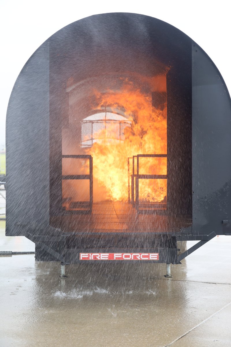 IFD_NEWS's tweet photo. While APEX exercise @INDairport is definitely a drill, live passengers & realistic looking injuries are part of the training along w/ fire, smoke & flashing lights. Big👏to all involved. 1 more reason why #IND voted Best Airport in North America for 10 years. #PartnershipAtWork https://t.co/HUysCrzyDx
