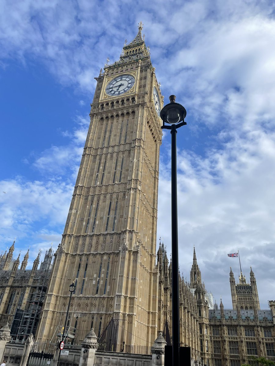 gjmccafferty's tweet photo. Off to a little event at the House of Lords tonight. Thanks for hosting @DowneHouse https://t.co/ZBgNxle8Vb