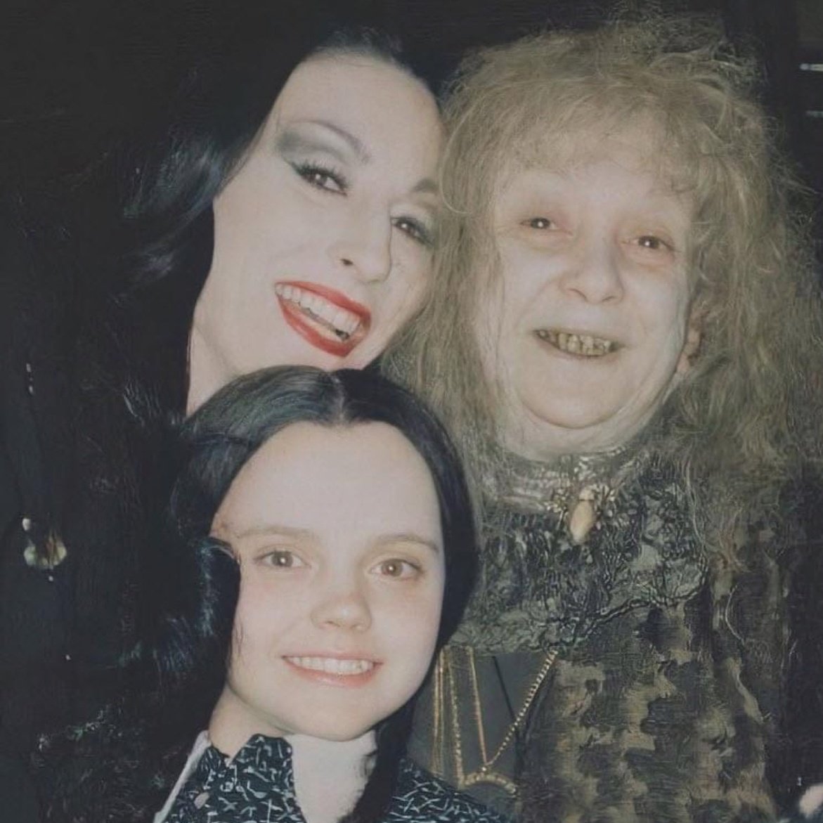 horrorlogy's tweet photo. behind the scenes of the addams family https://t.co/pxRPY0Xy1m