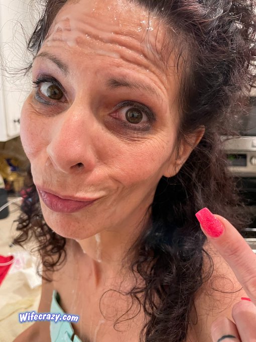 Would you like to cum on my face?  #cumface  The Real Arizona Milf 🌵 https://t.co/St9hLmADV4<a href="/tag/cumface"class="tags">#cumface</a>