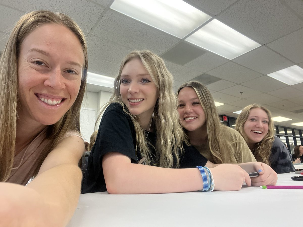 PerryPumas07's tweet image. Day 2 of #AZYB Jostens Summer Workshop! Your Concolor Staff works hard all.year.long to design • create • deliver 🔁 the best yearbooks! HUGE THANKS to Mirna Kalandos, Rachel Corman, Emily Boyd, Advisor Bear, Marianne Wagstaff, and Meagan Krupski.