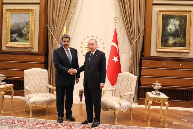 MHidrocarburos's tweet photo. La reunión del presidente @NicolasMaduro y su homólogo Recep Tayyip Erdogan, fortalece las alianzas para el desarrollo compartido de ambas naciones. https://t.co/ctwHjXRwkV