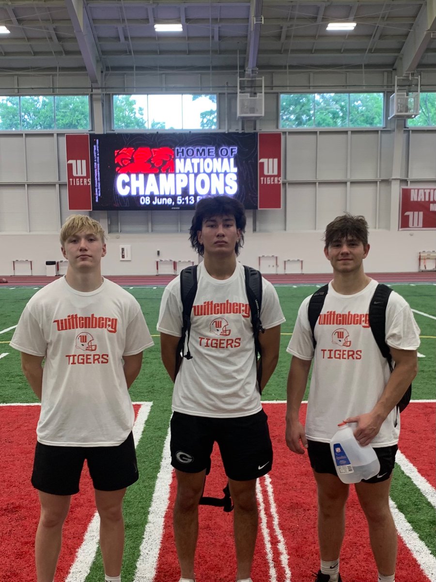 Greenon Knights Football tweet media