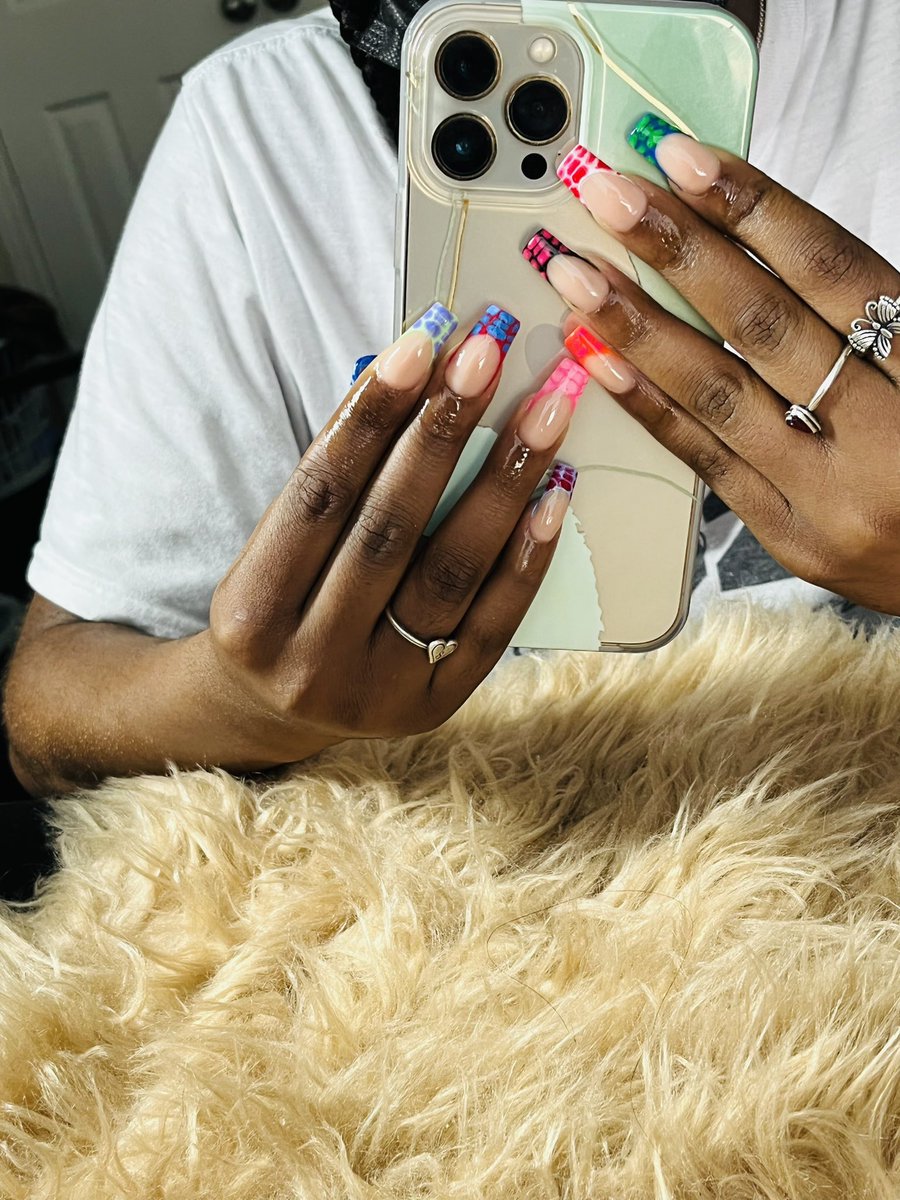 SlayedbyDaj's tweet photo. Crocky mate!! ❤️🤍 DM to book! #shsu #shsunailtech #huntsvilletxnailtech https://t.co/SMSrkyU4WI