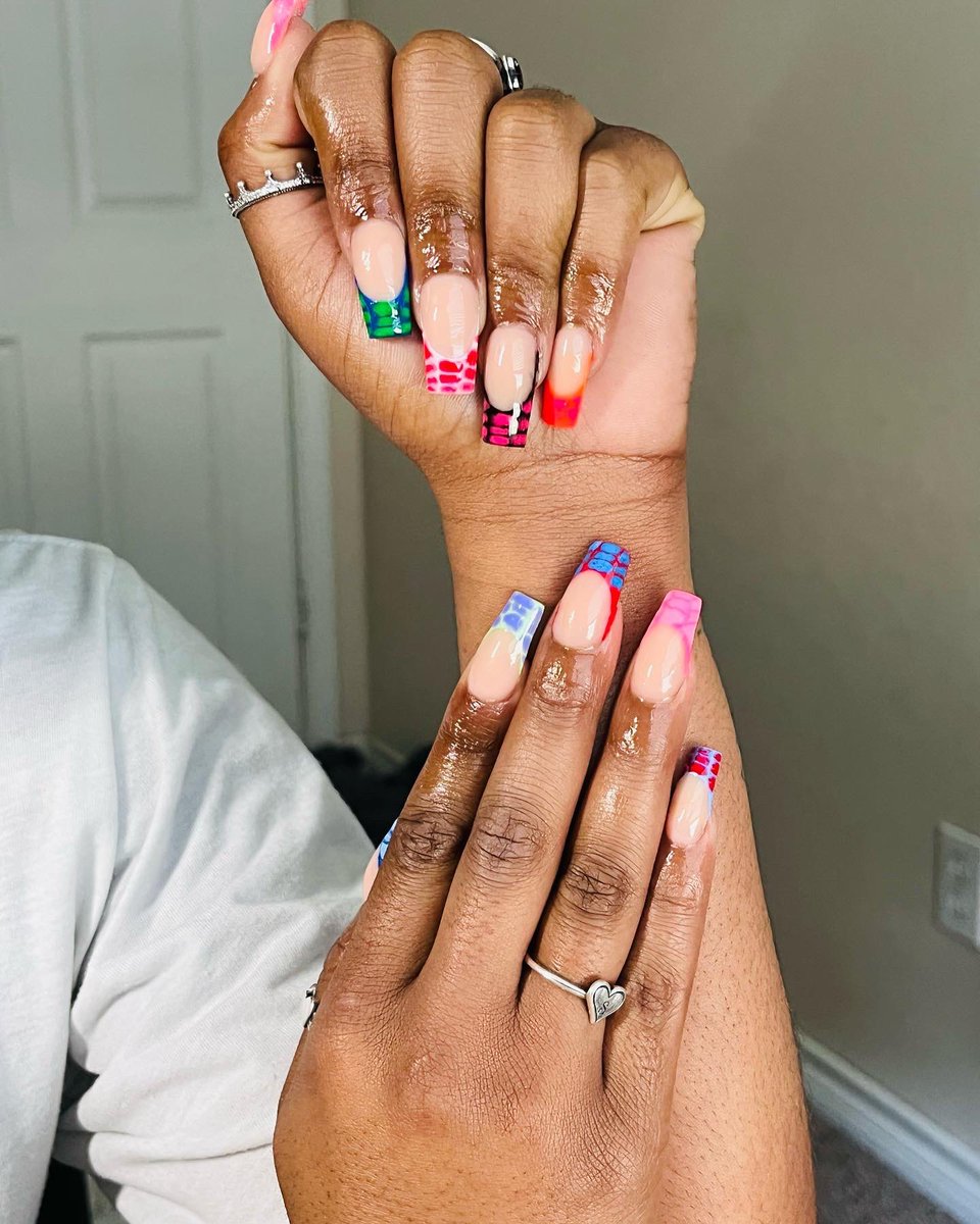 SlayedbyDaj's tweet photo. Crocky mate!! ❤️🤍 DM to book! #shsu #shsunailtech #huntsvilletxnailtech https://t.co/SMSrkyU4WI