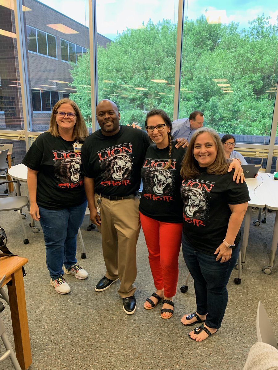 Monique Pendola tweet media