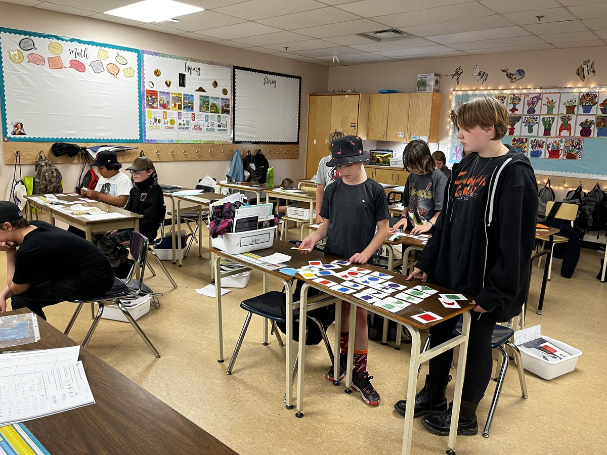 TessRileyVP's tweet photo. Inquiry learning into the periodic table today. How do all these things fit together? How are they organized? What’s missing? How can you tell? #lcsslearns #handsonscience #sd27learns https://t.co/TnyEMo2FZ7