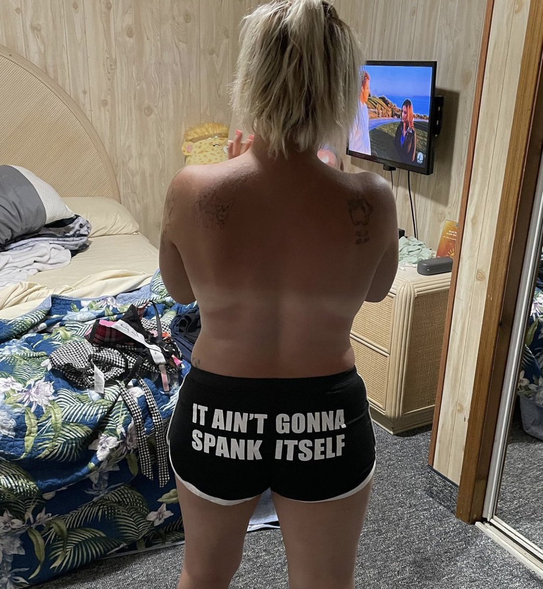 sweetestbitch21's tweet photo. I do need a good spanking 🍑🤍

https://t.co/b3mUgHMi2a https://t.co/sRDmE17UZo
