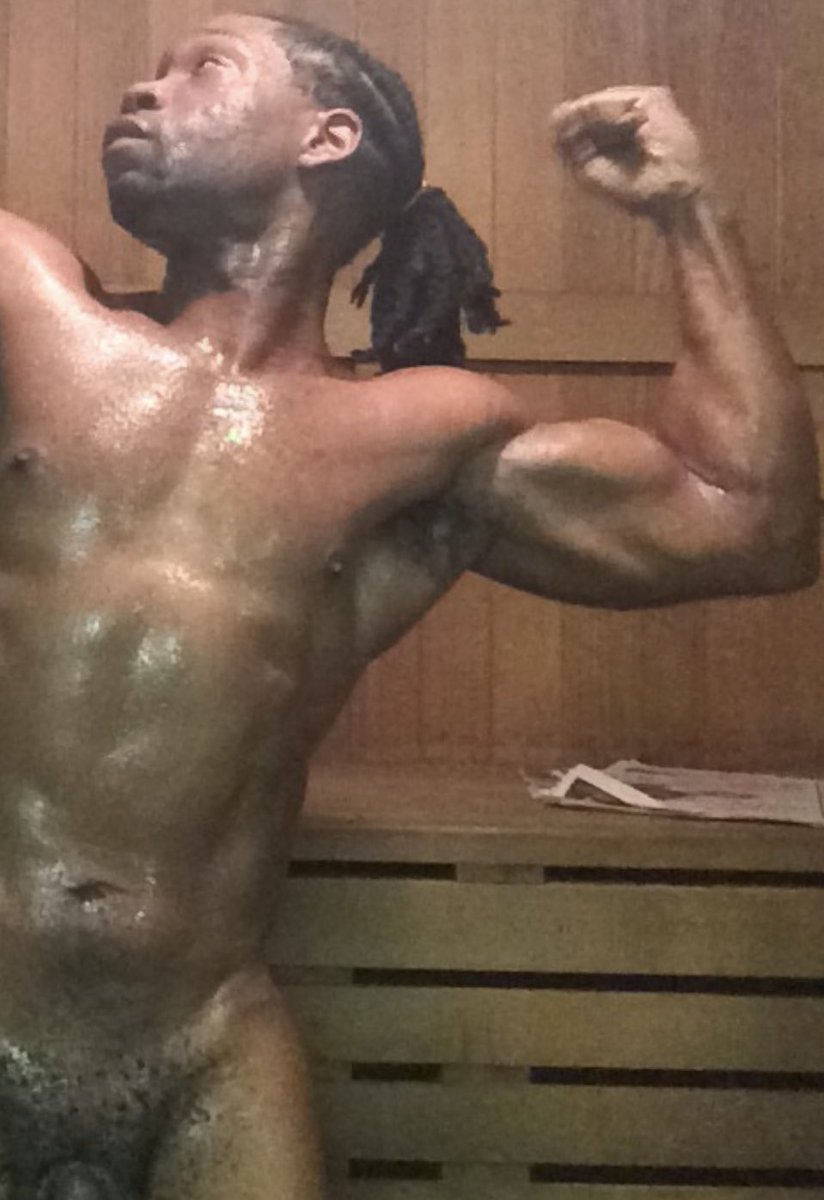 McintoshRasheed's tweet photo. #nakedinthesauna #therapeutic #sweatout #impurities please look at this as artistic and bodybuilding not sexually. You can lust if you want but that’s not what this is about.💯💪🏾💪🏾👍🏽👍🏽👊🏽 https://t.co/ZcaOGkenYn