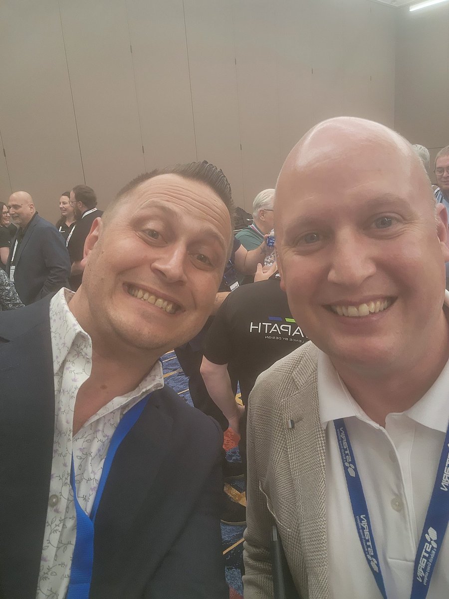 first #avselfie with <a href="/dewstanley/">Jon Dew-Stanley</a>! where is <a href="/tdalbright/">Tim Albright</a> ???