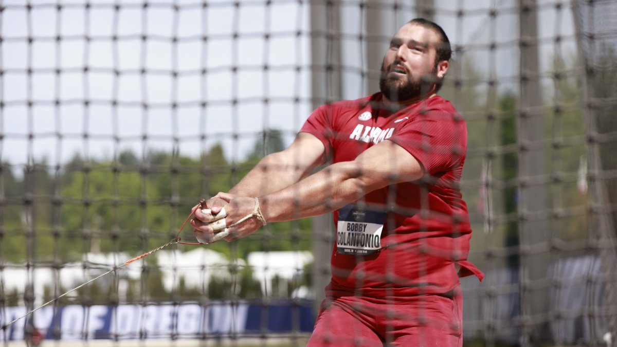 AlabamaTrack's tweet photo. Bobby Colantonio Jr. scores the first points of the meet for the Crimson Tide, posting a career-best @NCAATrackField Outdoor Championships finish, taking fourth in the hammer throw w/a toss of 71.97 meters!
#NCAATF #BamaThrows #RollTide https://t.co/VpEmGi7lRj
