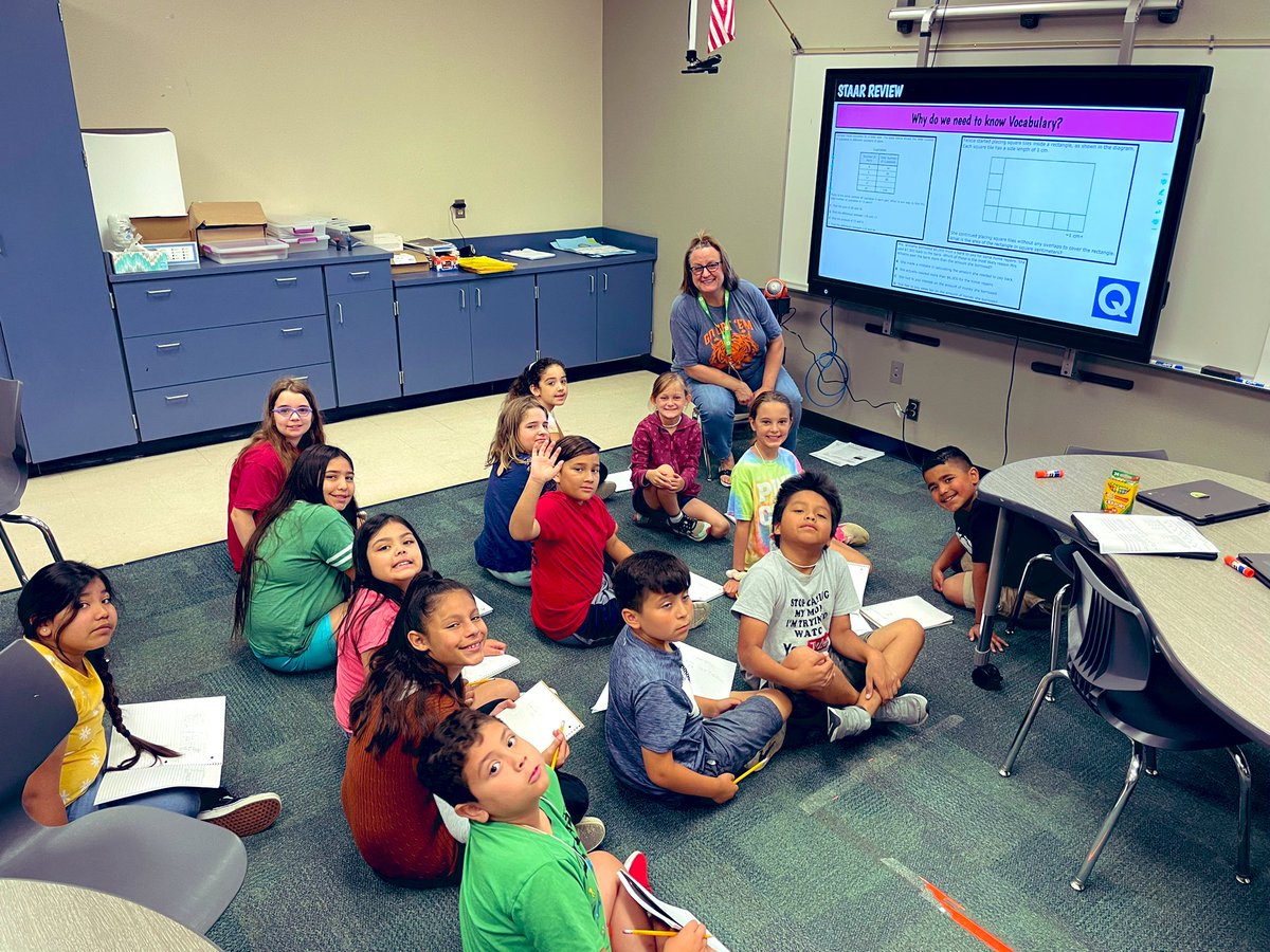 Our amazing staff was thrilled to welcome nearly 500 students from all 11 elementary campuses in <a href="/GCISD/">Grapevine-Colleyville ISD</a> to Dream Camp last week!! SO to ALL of the campus leaders who came out to greet students and families. #WeAreGCISD @APANIAGUA4 @OCTBailey #WeAreFamily